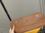 Goyard Backpack Retro And Youthful Generous Capacity For Laptop Unisex - Image 4