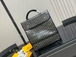 Goyard Backpack Retro And Youthful Generous Capacity For Laptop Unisex - Image 11