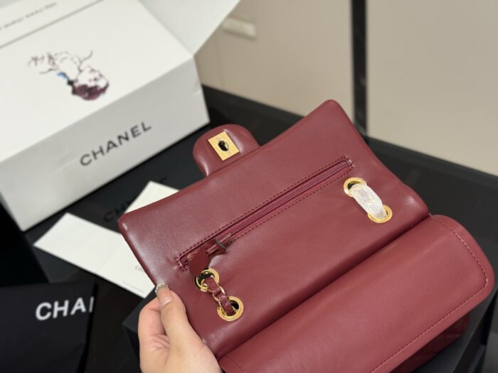 Chanel Cf Caviar Pattern Shoulder Bag Essential For All Seasons - Image 3