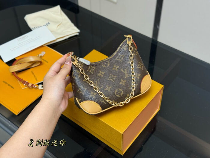 Louis Vuitton Mini Croissant Mini Bag - Image 2