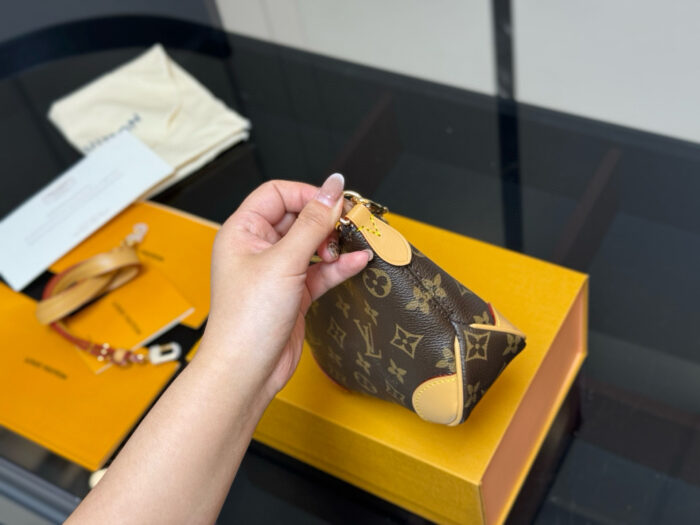 Louis Vuitton Mini Croissant Mini Bag - Image 6