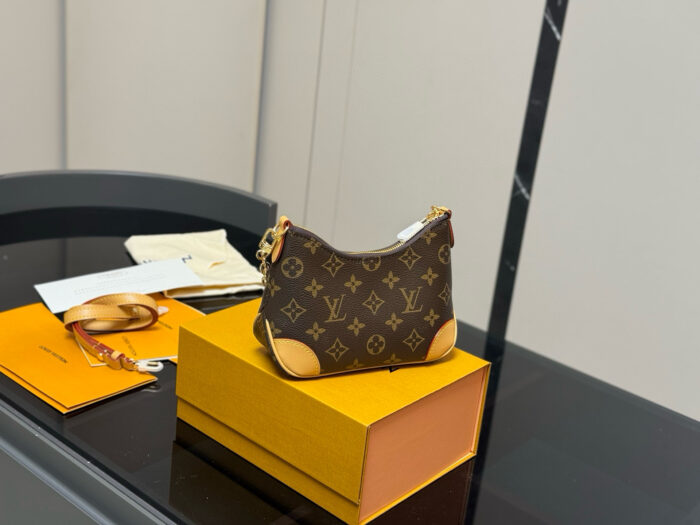 Louis Vuitton Mini Croissant Mini Bag - Image 7