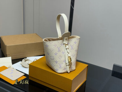 Louis Vuitton Vintage Bucket Bag With Coin Purse - Replica Edition