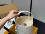 Louis Vuitton Vintage Bucket Bag With Coin Purse - Replica Edition - Image 4