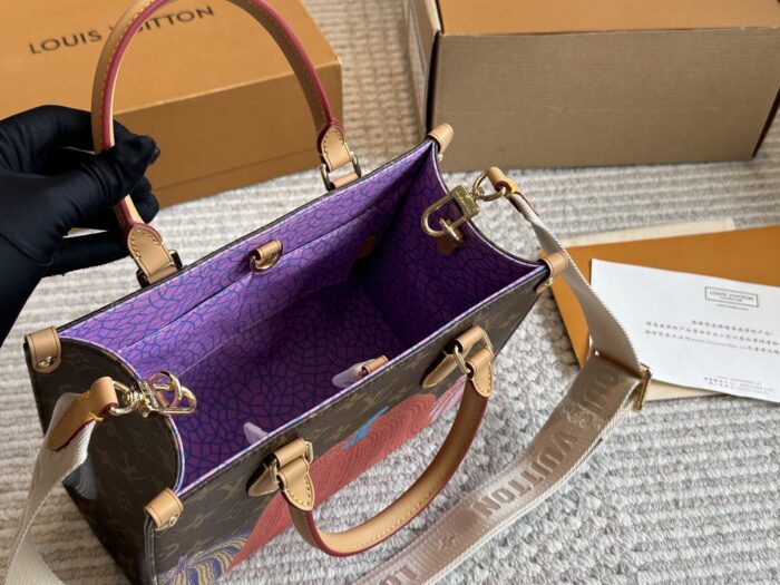 Louis Vuitton Onthego Small Replica Tote Bag (With Wide Shoulder Strap/Coin Purse) - Image 8