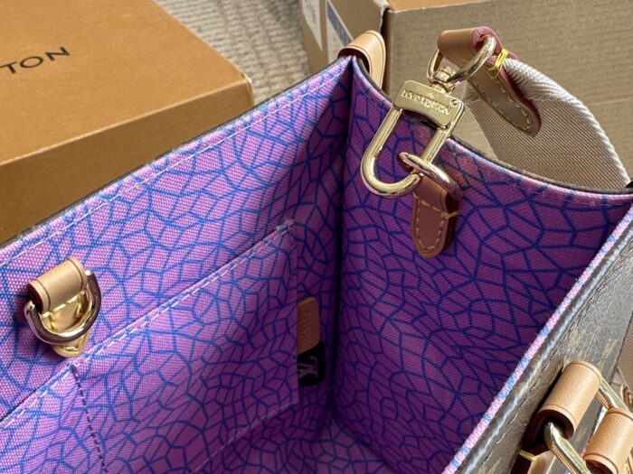 Louis Vuitton Onthego Small Replica Tote Bag (With Wide Shoulder Strap/Coin Purse) - Image 9