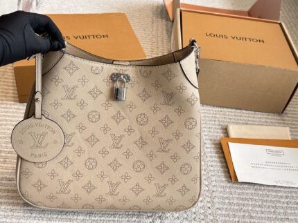 Louis Vuitton Mahina Series Perforated Bucket Bag Soft, Refined, Lightweight And Easy To Maintain
