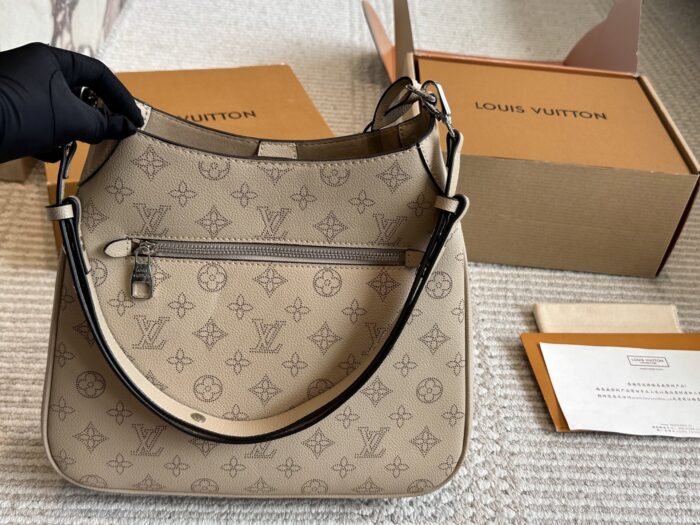 Louis Vuitton Mahina Series Perforated Bucket Bag Soft, Refined, Lightweight And Easy To Maintain - Image 5