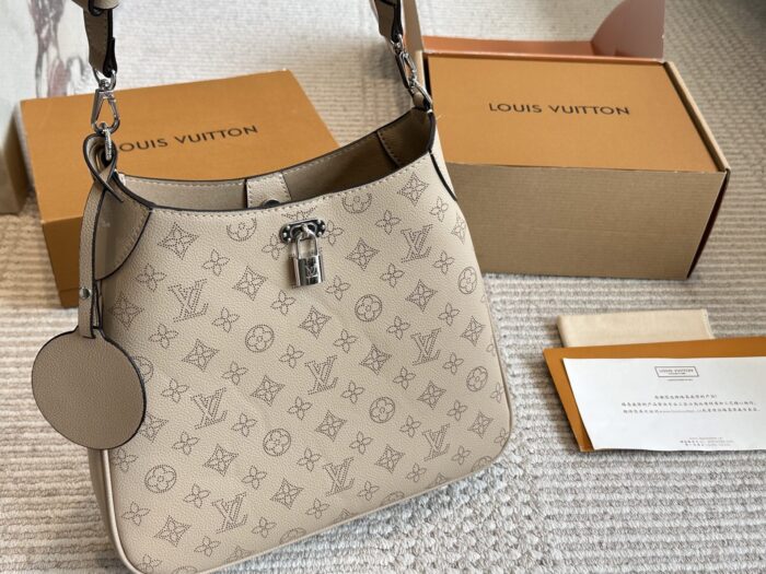 Louis Vuitton Mahina Series Perforated Bucket Bag Soft, Refined, Lightweight And Easy To Maintain - Image 6