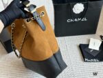 Chanel Métiers D'Art Collection: Patchwork Calfskin Leather Large Handbag - Image 8