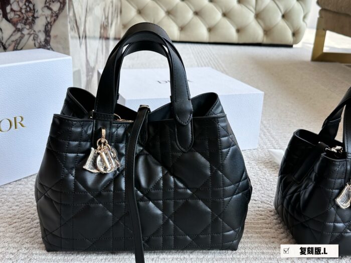 Dior Toujours Shopping Bag - Enhanced Edition Casual, Elegant And Timeless Complete With Box - Image 2