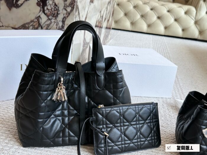 Dior Toujours Shopping Bag - Enhanced Edition Casual, Elegant And Timeless Complete With Box - Image 6