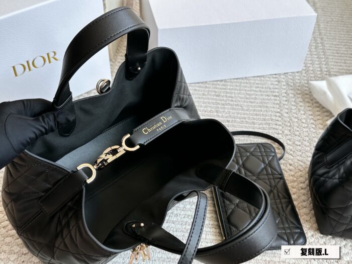 Dior Toujours Shopping Bag - Enhanced Edition Casual, Elegant And Timeless Complete With Box - Image 9