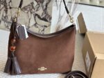 Coach Laurel Wander Bag: Dual-Strap Versatility With Zipped Side Pocket - Image 7