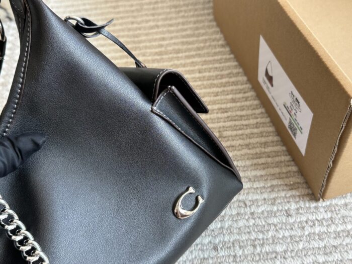 Coach Juliet Series Underarm Bag With Three Shoulder Straps For Single-Shoulder Or Crossbody Wear - Image 2