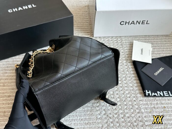 Chanel 25S Small Hobo Caviar Grain Leather Diamond Quilted Chain Bag Durable And Stylish - Image 3