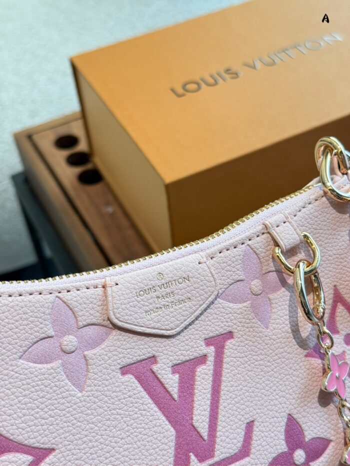 Louis Vuitton Pink Gradient Easy Pouch Chain Bag Girlish Charm Shoulder Bag Accommodates Mobile Phone - Image 5