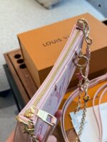 Louis Vuitton Pink Gradient Easy Pouch Chain Bag Girlish Charm Shoulder Bag Accommodates Mobile Phone - Image 6