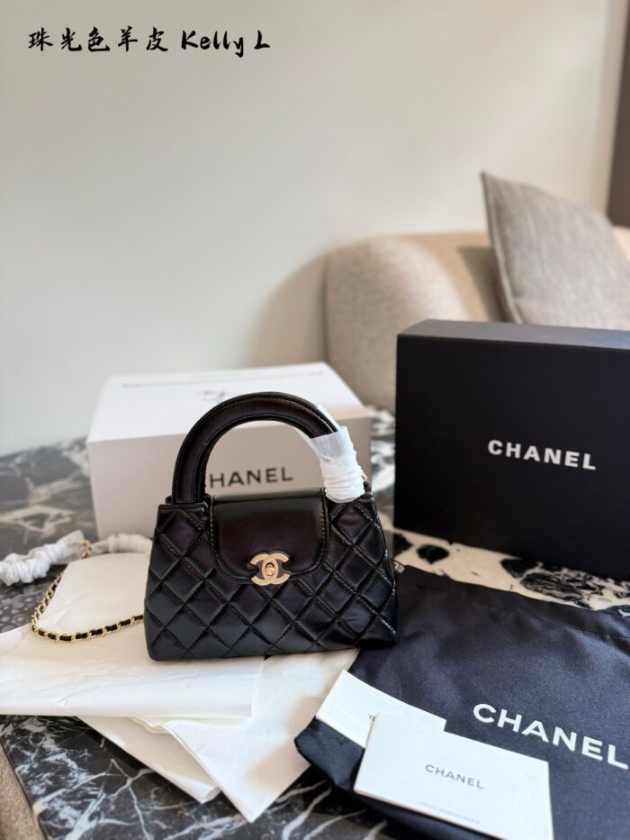 Chanel 23K Series Kelly-Style Black Diamond Quilted Handbag - Exquisite, Elegant, Vintage - Image 8