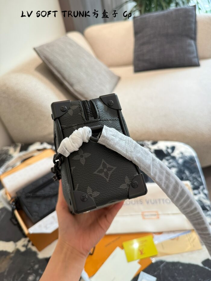 Louis Vuitton Soft Trunk Black Floral/Embossed Square Box Shoulder Bag - Image 4