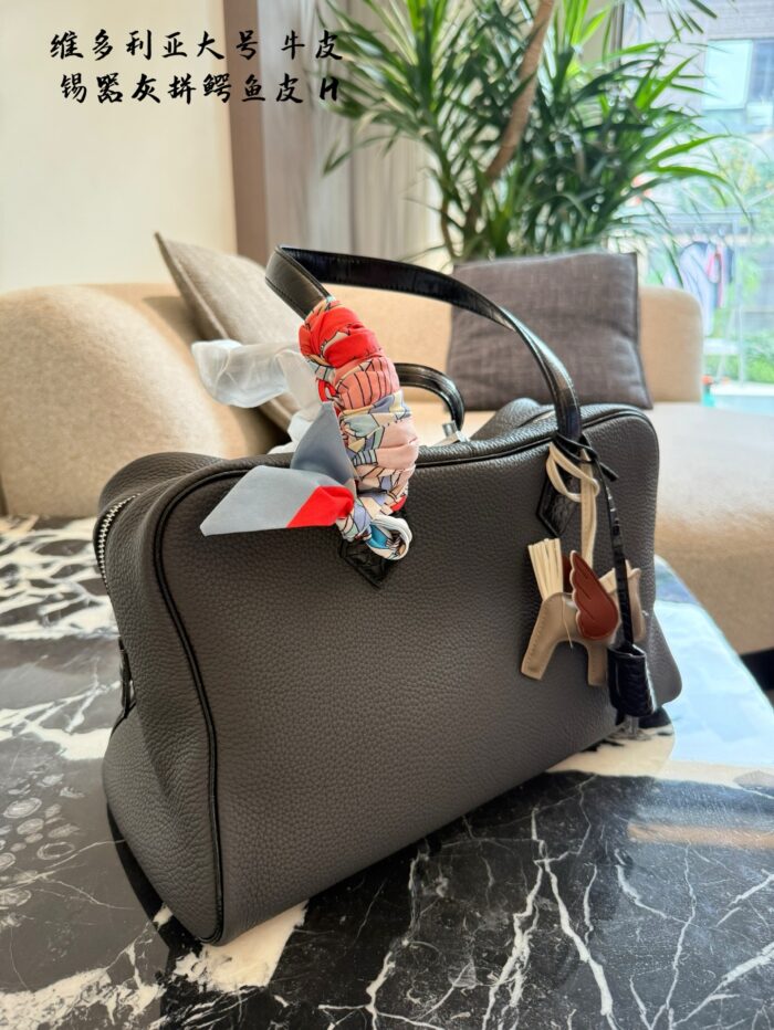Hermès Victoria Series - Large Capacity Tote Bag In Cowhide And Crocodile Leather Combination. Durable And Practical. - Image 2
