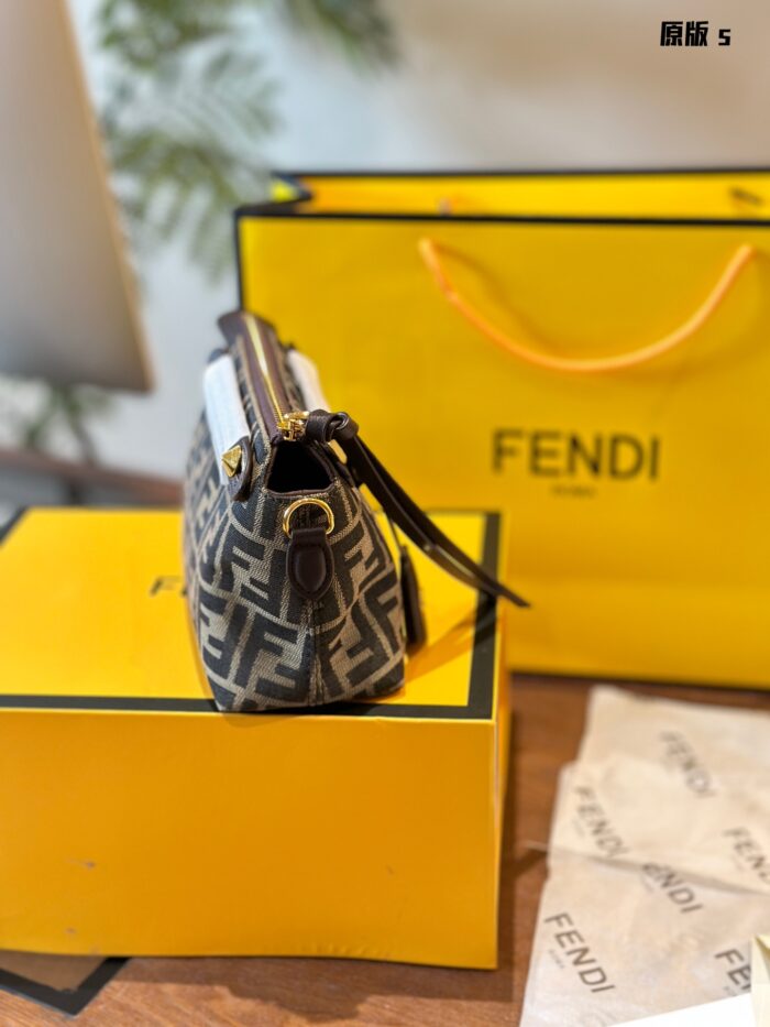 Fendi By The Way Selleria New Mini Bag - Image 3