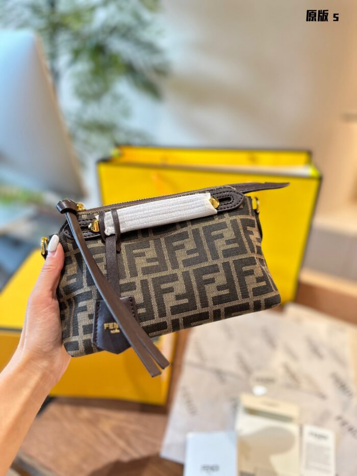 Fendi By The Way Selleria New Mini Bag - Image 6