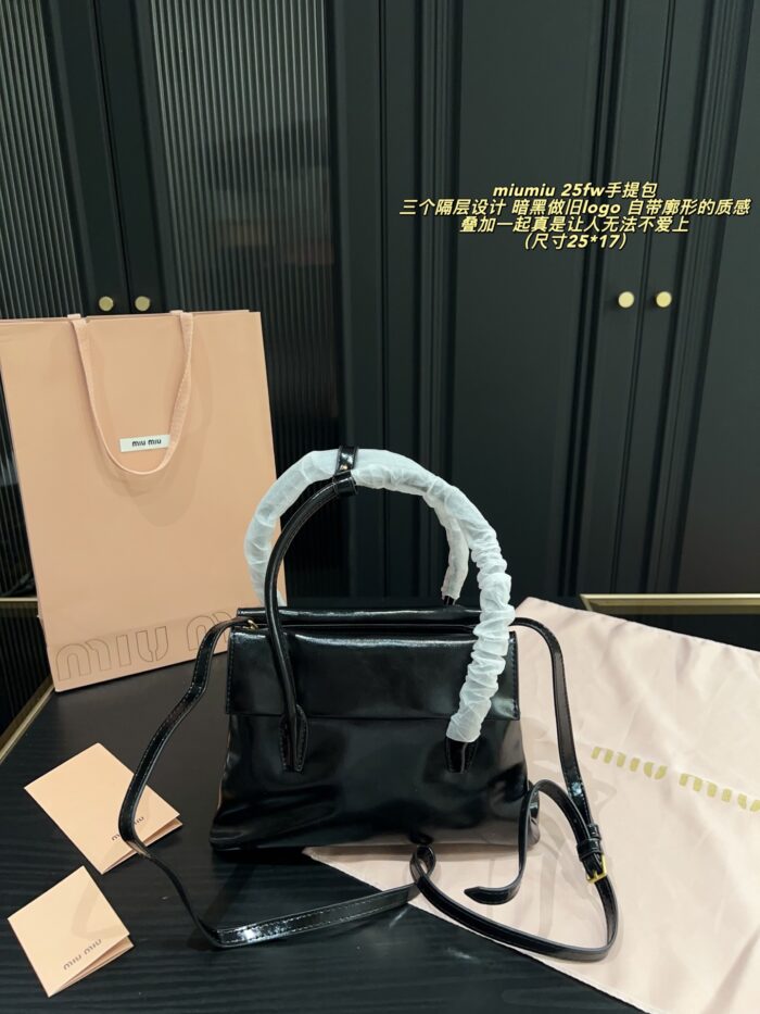 Miu Miu See For Yourself Collection 25Fw Handbag Triple Compartment Dark Distressed Logo Structured Silhouette - Image 2