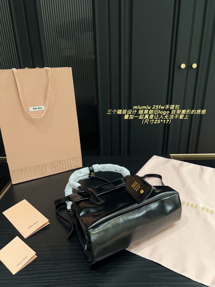 Miu Miu See For Yourself Collection 25Fw Handbag Triple Compartment Dark Distressed Logo Structured Silhouette - Image 7