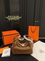 Hermès Lindy: Minimalist, Sophisticated, And Sharp-Lined Handbag For The High-Caliber Professional Woman. - Image 17