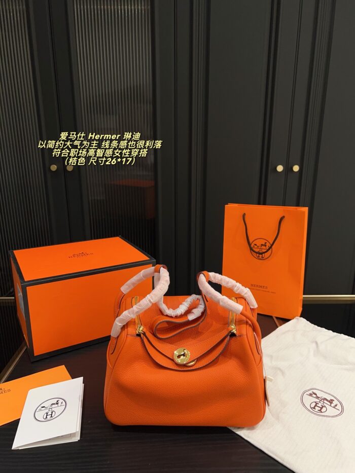 Hermès Lindy: Minimalist, Sophisticated, And Sharp-Lined Handbag For The High-Caliber Professional Woman. - Image 22
