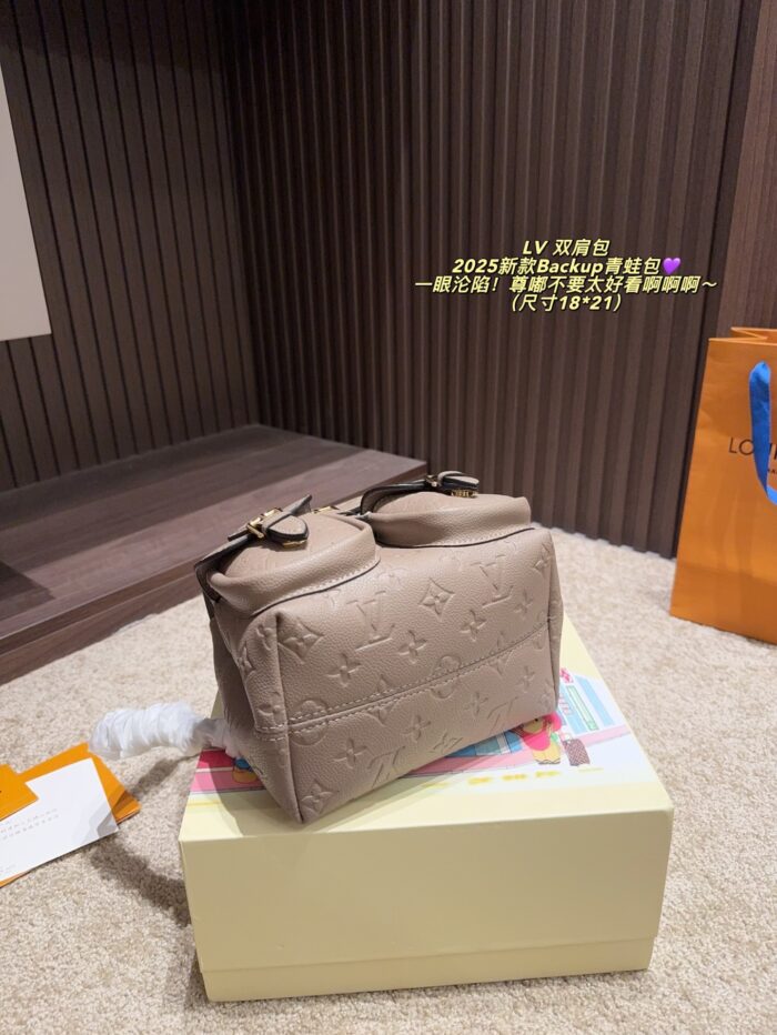 Louis Vuitton Backup Frog Backpack 2025 New Arrival Sunset Clouds Effect Light-Reactive Colour Change - Image 6