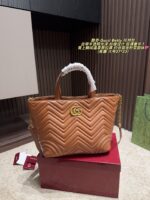 Gucci Betty Tote Bag Greek Lambskin Quilted Design Dual-Purpose: Handheld Or Crossbody - Image 2