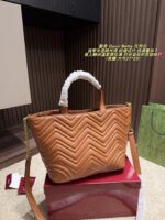 Gucci Betty Tote Bag Greek Lambskin Quilted Design Dual-Purpose: Handheld Or Crossbody - Image 8