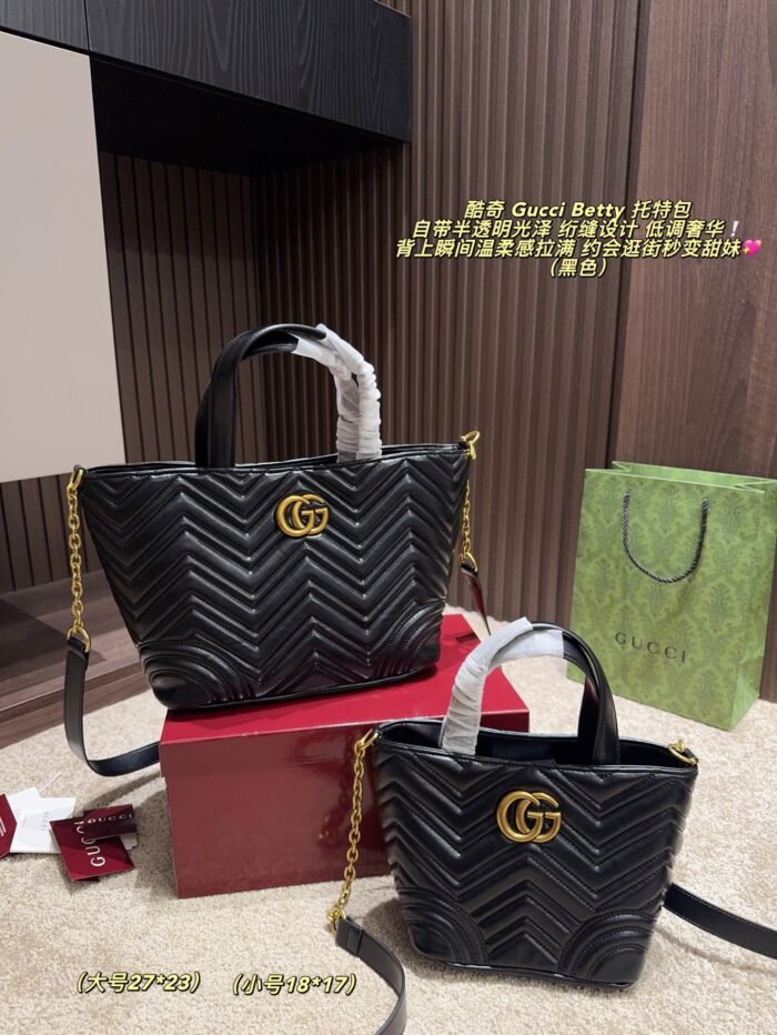 Gucci Betty Tote Bag Greek Lambskin Quilted Design Dual-Purpose: Handheld Or Crossbody - Image 15