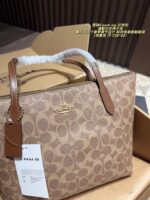 Coach Zip Tote Bag Adjustable Shoulder Strap Crossbody Or Single-Shoulder Carry Commuter Staple – Versatile And Practical - Image 5