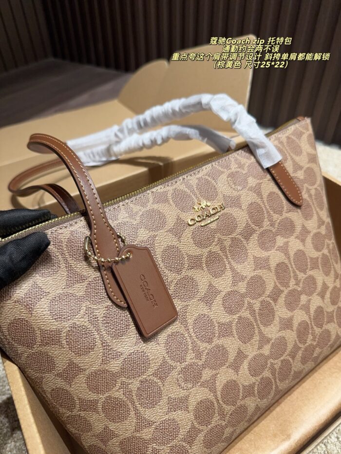 Coach Zip Tote Bag Adjustable Shoulder Strap Crossbody Or Single-Shoulder Carry Commuter Staple – Versatile And Practical - Image 6