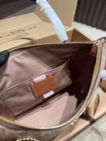 Coach Zip Tote Bag Adjustable Shoulder Strap Crossbody Or Single-Shoulder Carry Commuter Staple – Versatile And Practical - Image 9