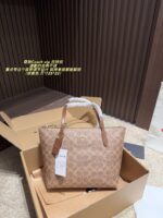 Coach Zip Tote Bag Adjustable Shoulder Strap Crossbody Or Single-Shoulder Carry Commuter Staple – Versatile And Practical - Image 10