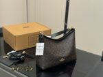 Coach Laurel Replica Edition Wander Bag Dual Straps For Versatile Carrying Built-In Zipped Side Pocket