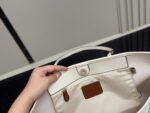 Coach City Series Classic Logo Shopping Tote Massively Popular, Frequently Sold Out Versatile And Effortlessly Stylish - Image 4