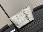 Coach City Series Classic Logo Shopping Tote Massively Popular, Frequently Sold Out Versatile And Effortlessly Stylish - Image 5
