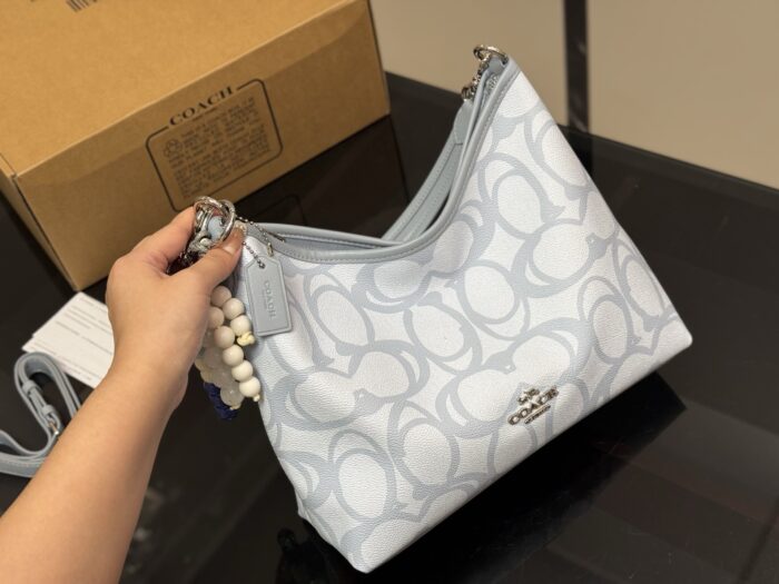 Coach Laurel Hobo Shoulder Bag Dual-Strap Versatility Internal Zipped Side Pocket - Image 2