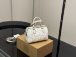 Coach Boston Pillow Bag Classic Entry-Level Luxury Piece Exceptional Value For Money Complete With Box - Image 7