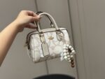 Coach Boston Pillow Bag Classic Entry-Level Luxury Piece Exceptional Value For Money Complete With Box - Image 9