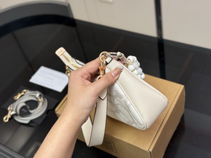 Coach Teri Underarm Bag Dual Shoulder Straps Single Shoulder Crossbody High Aesthetic - Image 6