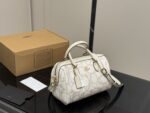 Coach Boston Pillow Bag Classic Light Luxury Entry-Level High Cost-Performance - Image 5