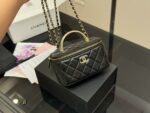 Chanel Handle Makeup Compact Touch Up Makeup And Create Looks - Image 2