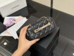 Chanel Handle Makeup Compact Touch Up Makeup And Create Looks - Image 3