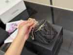 Chanel Handle Makeup Compact Touch Up Makeup And Create Looks - Image 6